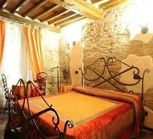 Corte Dei Folletti Bed and breakfast Lucca